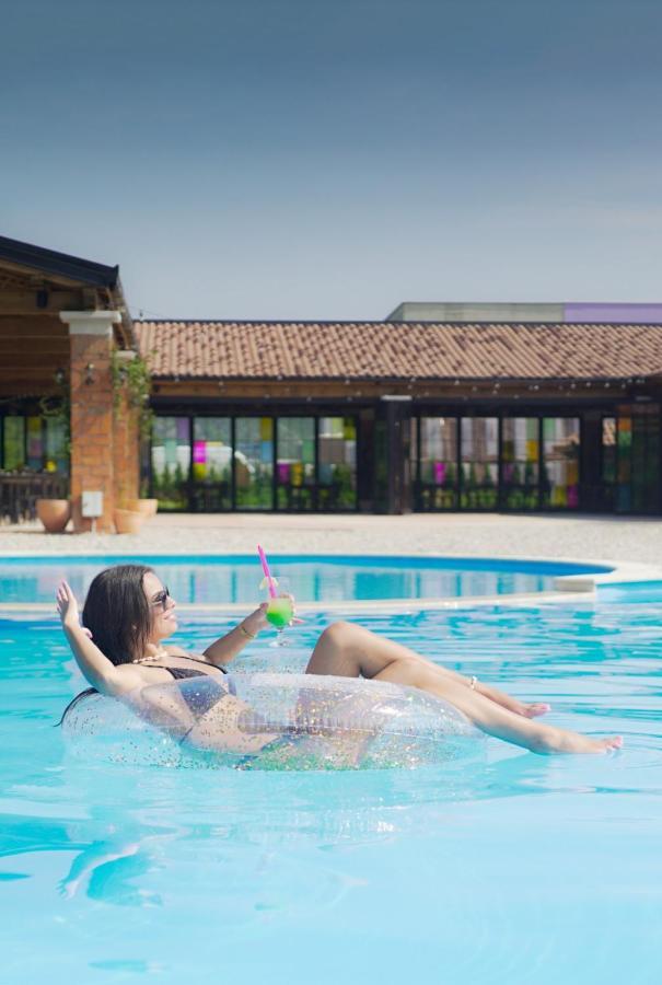 Hotel Storia Capljina Bagian luar foto