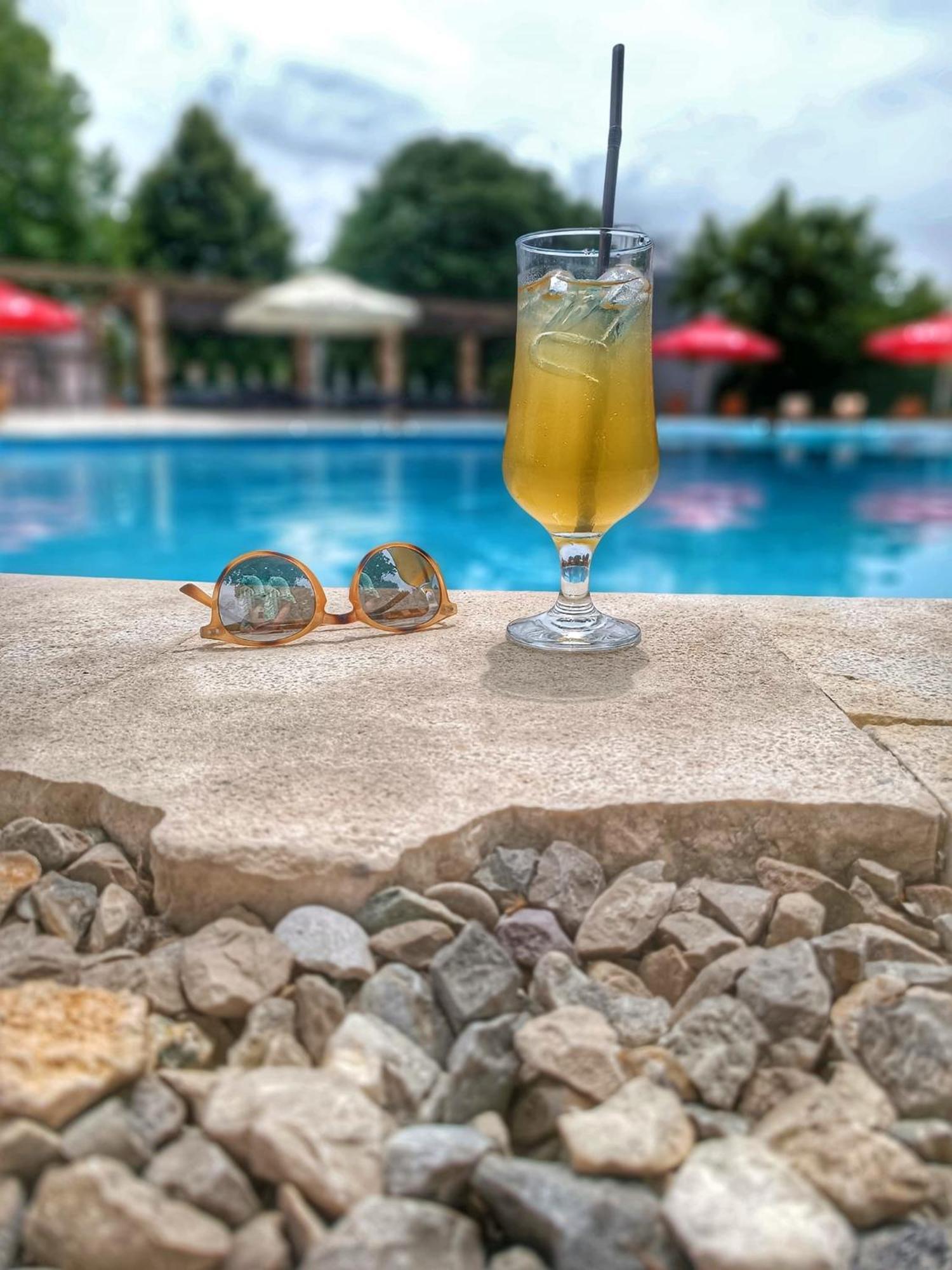 Hotel Storia Capljina Bagian luar foto