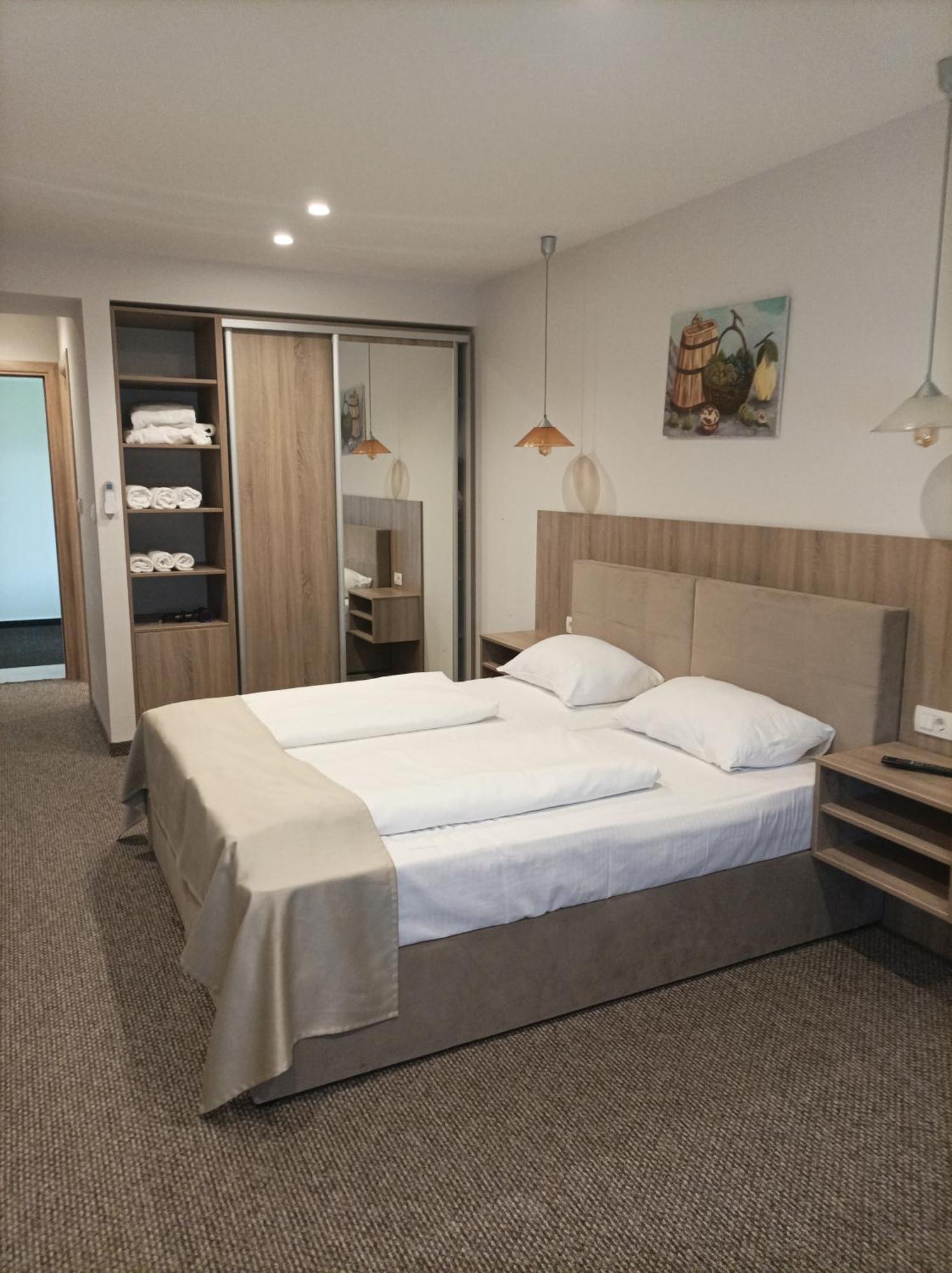Hotel Storia Capljina Bagian luar foto